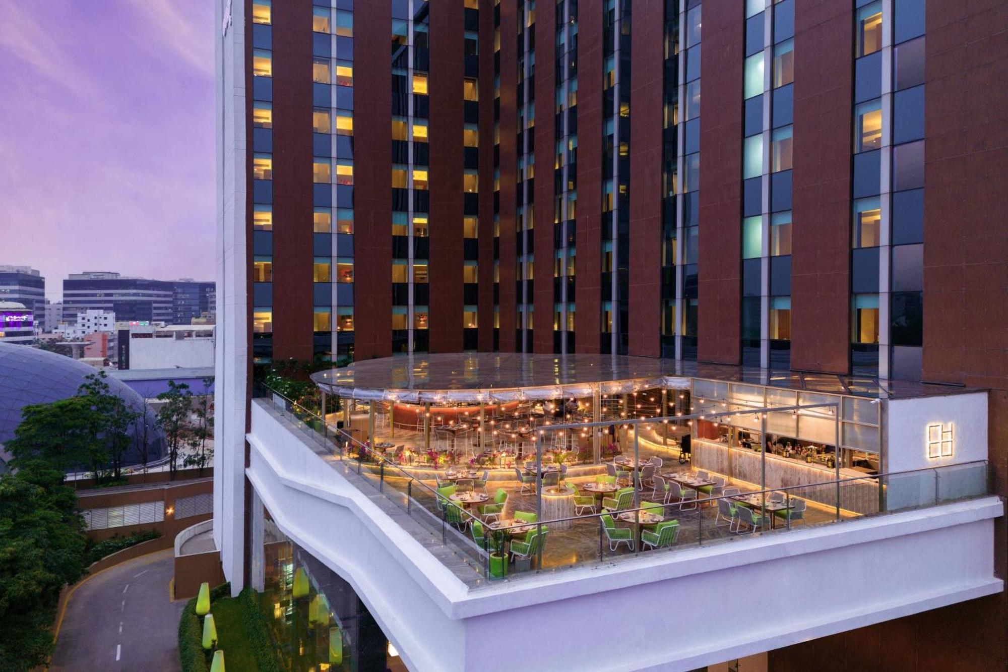 Hotel Aloft Bengaluru Outer Ring Road Extérieur photo