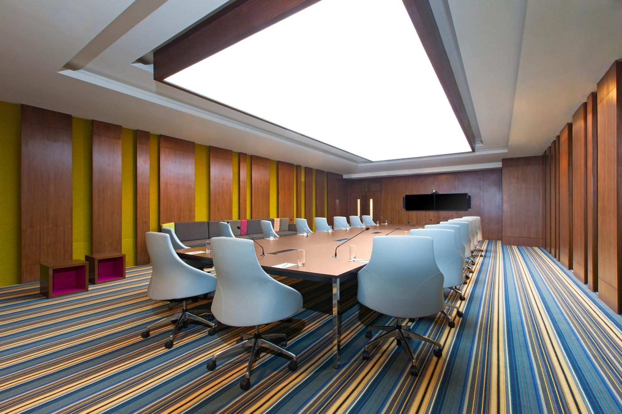 Hotel Aloft Bengaluru Outer Ring Road Extérieur photo